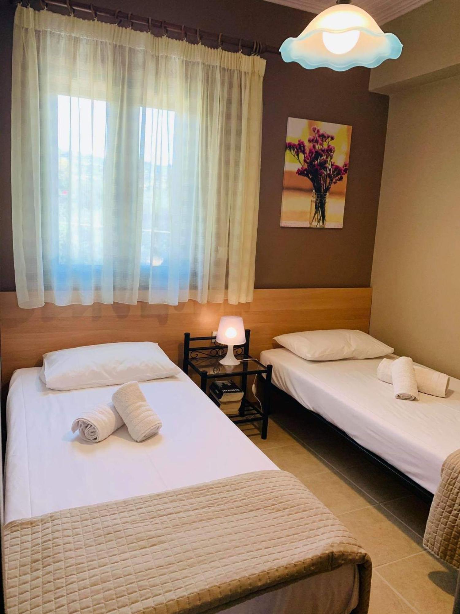 Finikes Apartments Stoúpa Room photo