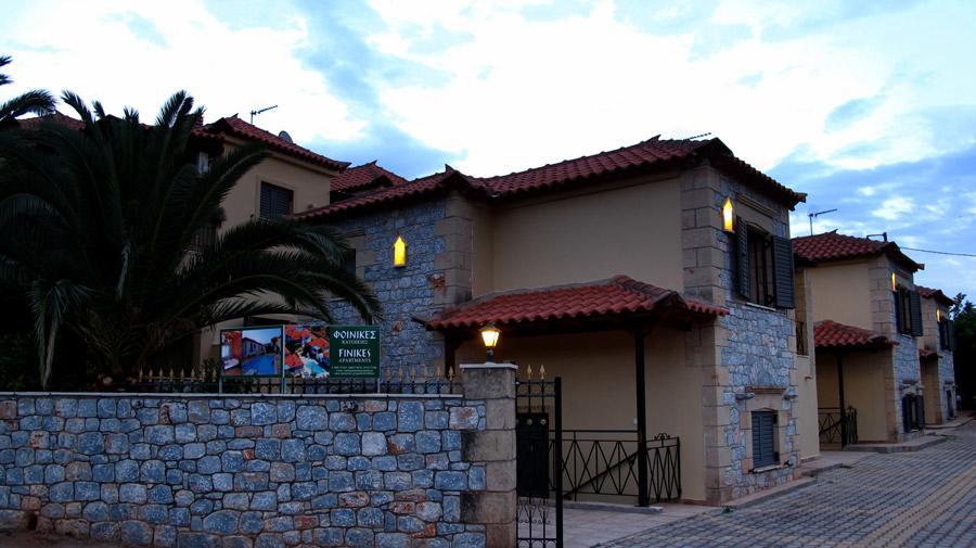 Finikes Apartments Stoúpa Exterior photo